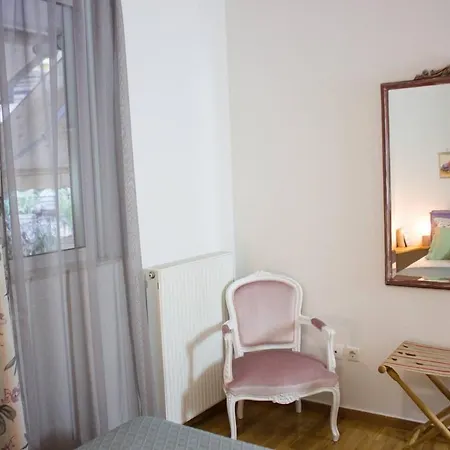 Apartment *central Acropolis* Sleep In An Artist's Athens